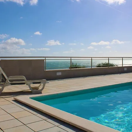 Daire Salvador's House T2 - Rooftop Pool & Center Nazaré